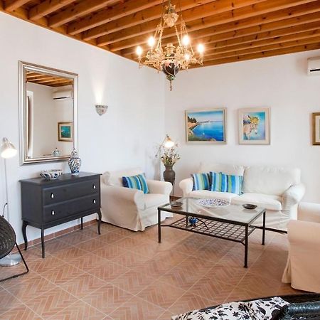 Villa Lindos Bagian luar foto