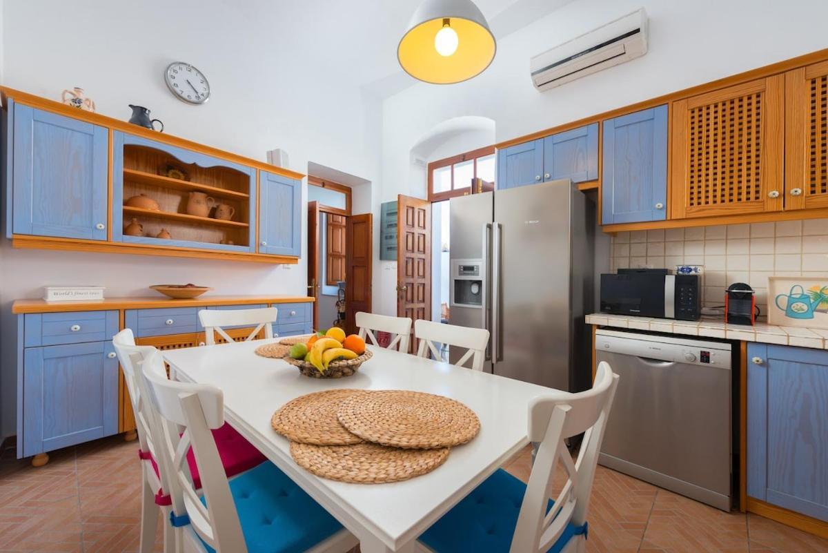 Villa Lindos Bagian luar foto
