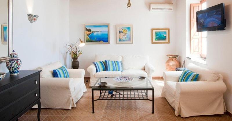 Villa Lindos Bagian luar foto