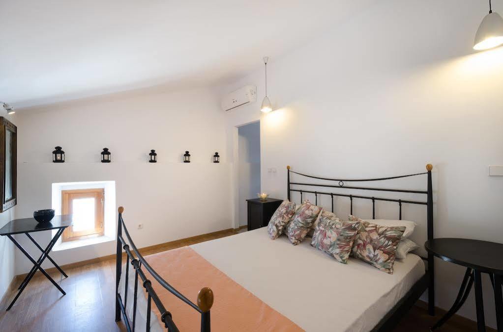 Villa Lindos Bagian luar foto